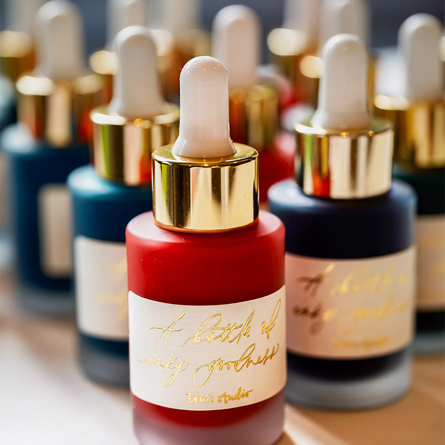 
                      
                        Sleepy Bee Studio introduces Tom's studio calligraphy inks
                      
                    