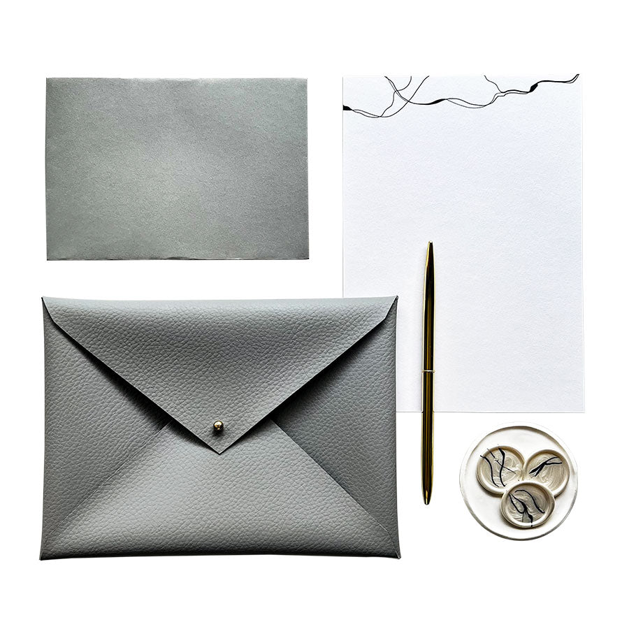 This modern & minimalist theme was inspired by the beauty of ink, which we wanted to portray with a simplistic & contemporary design.